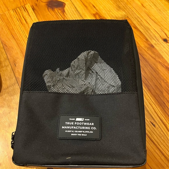 TRUE golf shoes - Picture 5 of 7